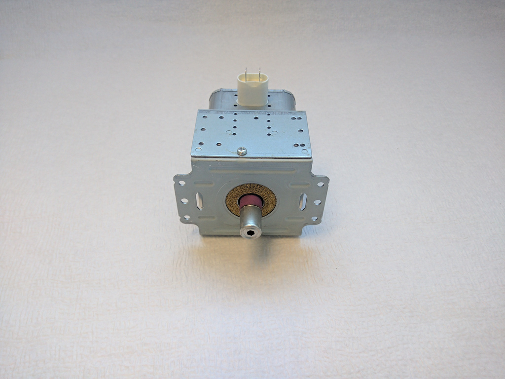 Magnetron (micro-onde)